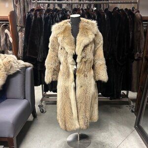 COOL SEMI-FITTED COYOTE, WAS 4995 FOR ONLY 997 - SIZE S